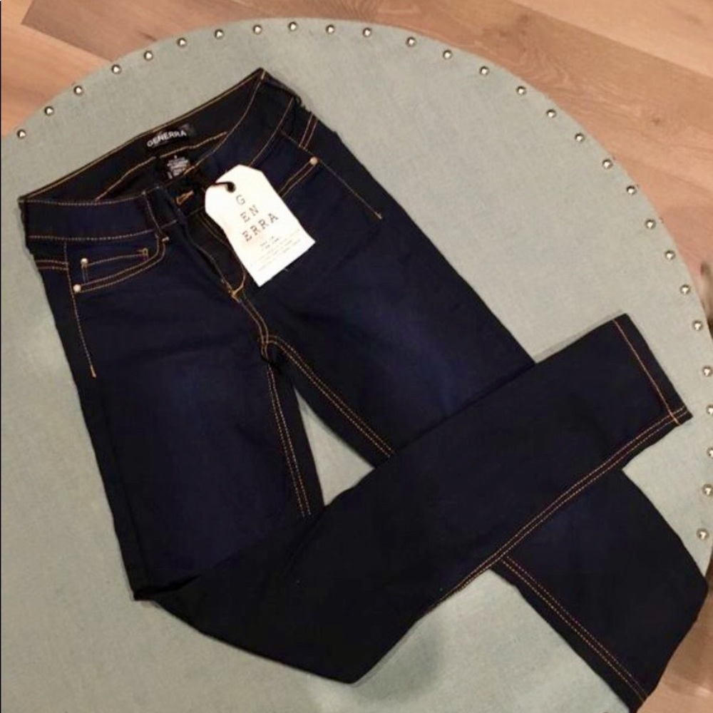 BRAND NEW GENERRA designer skinny jeans SZ 3